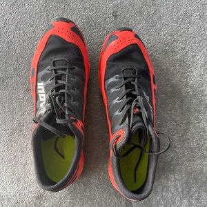 INOV X-TALIN 230 size US 9.5.  SGrip bottoms
